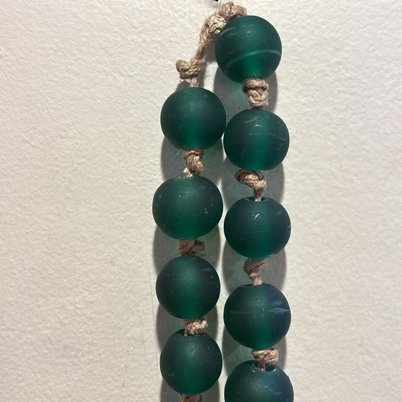 GlassGreen Beaded Decorative Garland - Picture 3 of 5